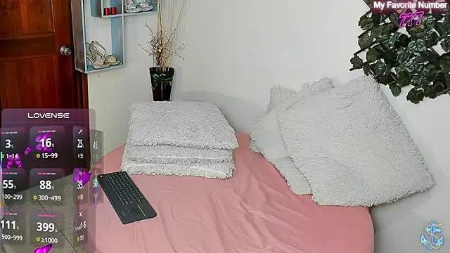 DestinyHills Live XXX Chat