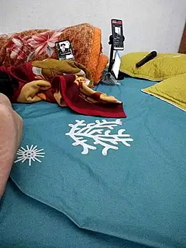 Haralushiaaa 现场XXX聊天