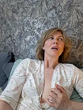 Chat XXX en directo de stellahere8