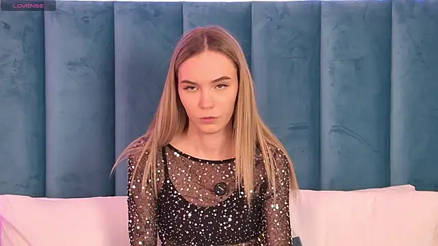 Chat XXX en directo de NikkiRyx