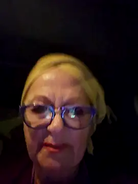 Hot-Muci Live XXX-Chat