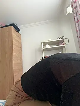 Cherryxx 即時 XXX 聊  天