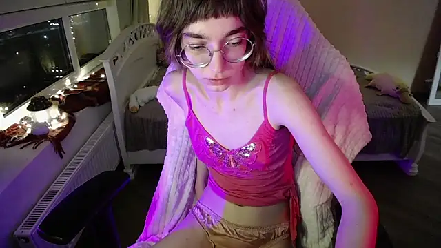 MissLinaDream: онлайн-секс-чат