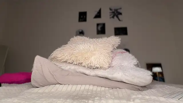 AnnyBastet élő XXX-chatje