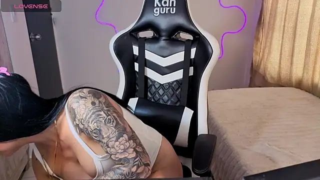 Chatroom XXX en direct de Victoryyy_