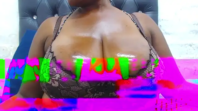 Pertunjukan Kamera Web SexyBoobs44DD