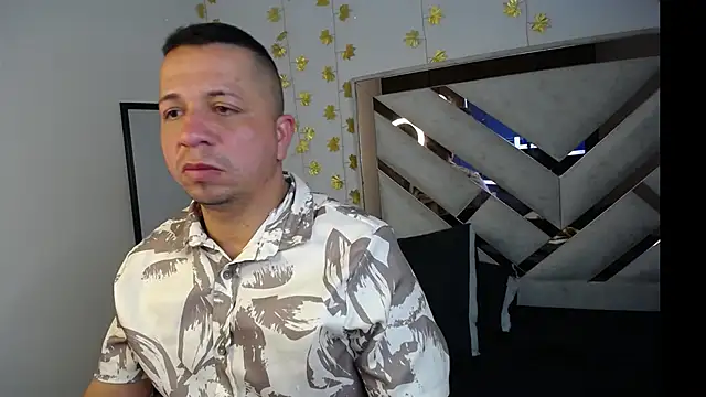 Thee_Rockk – Naživo XXX chat