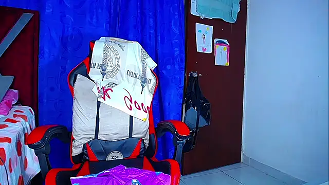 Živý XXX chat DanisaBrown