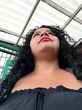 Yaya_watson élő XXX-chatje