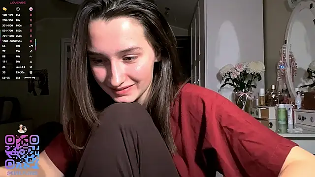 DarlineBrustera's Live XXX Chat