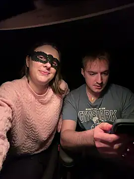 roroandjujuLoveX Live XXX-chat