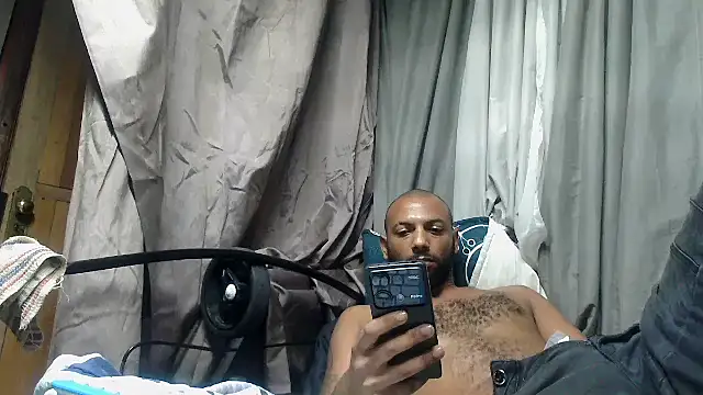 Camodick Adlı Modelin Canlı XXX Sohbeti