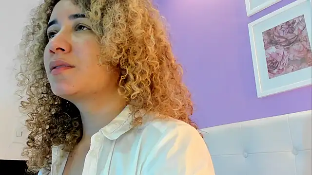 Charlotte11-11のライブXXXチャット