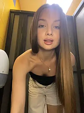 KrisMagnoly's Live XXX Chat