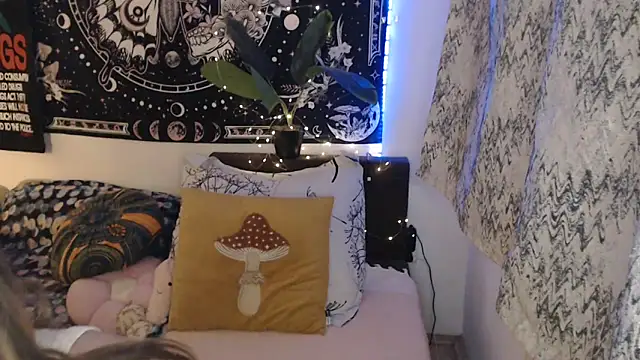 Czat XXX na żywo – AlienforTwenty