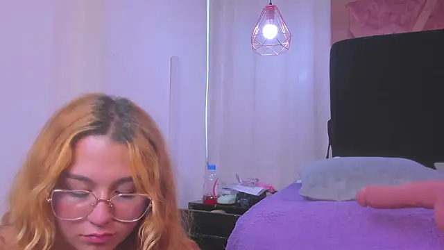 shantal_cooper_'s Live XXX Chat