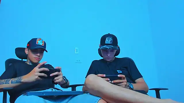 Thomas-Wil Adlı Modelin Web Kamerası Şovu