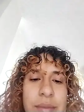 EmmaMelissa0521's Webcam Show