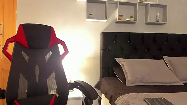 tyler_hank01 Chat XXX live