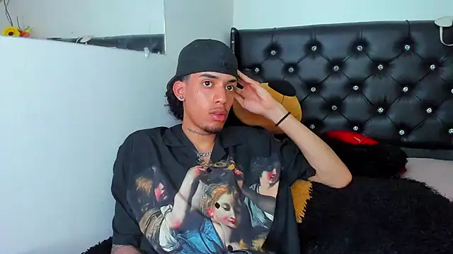 Ryder-Stone live XXX chat