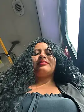 Yaya_watson – Naživo XXX chat