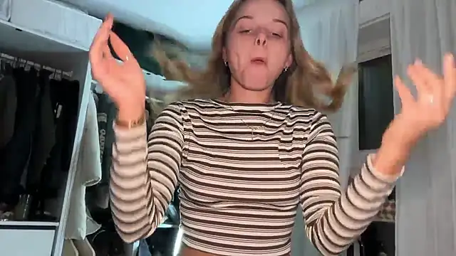 Chat XXX en directo de KayleeBella