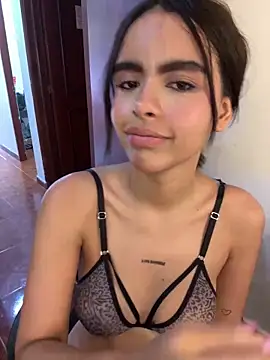 Chat XXX en directo de kitty_rousse01