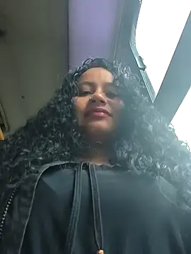 Yaya_watsonのライブXXXチャット