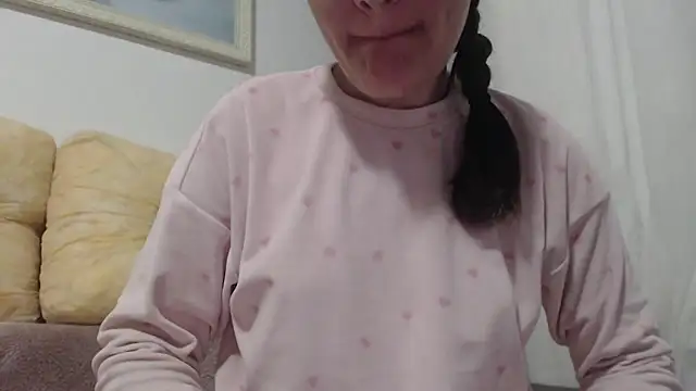 Pokazy przed kamerką – _JustmeHere_