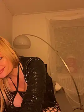 Lisavontease 即時 XXX 聊天