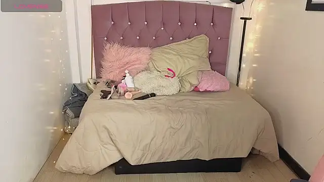 lizha_milf: онлайн-секс-чат