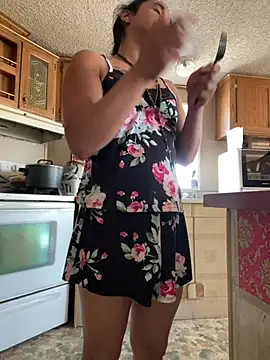 แชท XXX สดของ TranSexualJade95