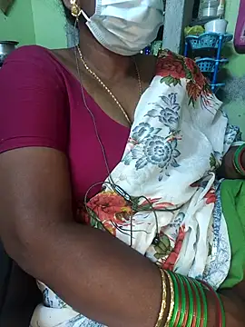 Tamilselviroja- live XXX chat