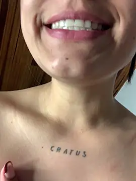 Val12777 live XXX chat