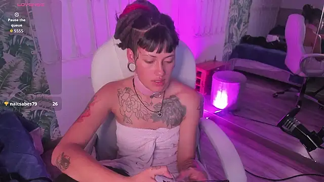 Chatroom XXX en direct de _sharlotte777