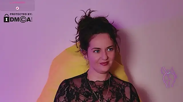 Witch_in_Velvet élő XXX-chatje