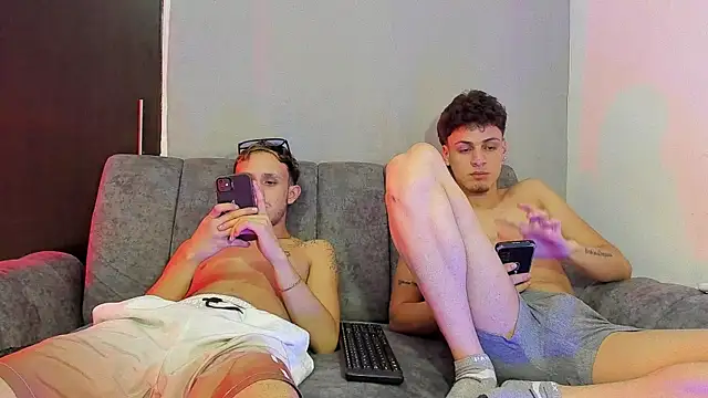 Two_sexboysn Live XXX chat