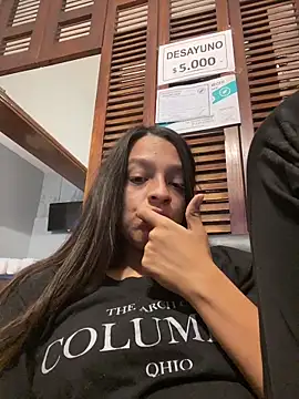 OrianaXclusive webcam show