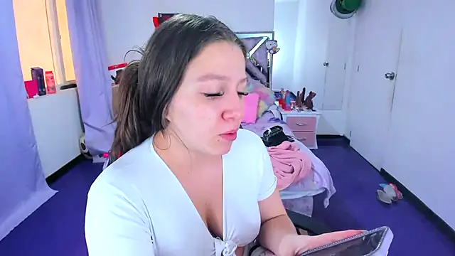 Chat XXX ao vivo de Luna_Analya