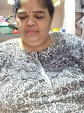 tamilthanushri Live XXX-Chat