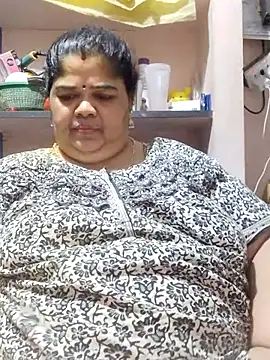 tamilthanushri's Live XXX Chat