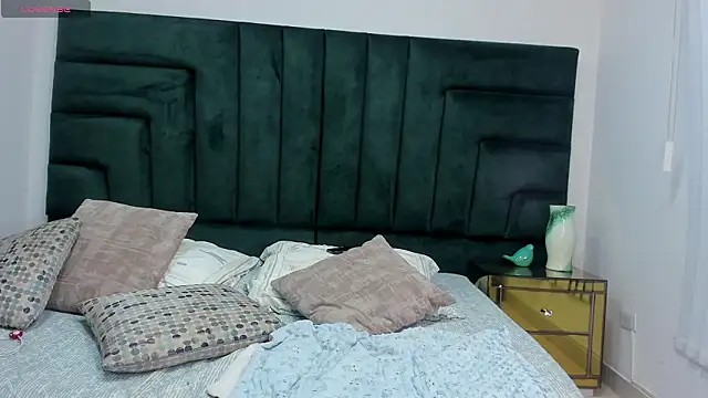 AfroditaVega_'s Live XXX Chat