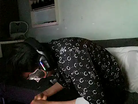 boyhigh1997 网络视讯表演