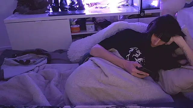 Pokazy przed kamerką – CeriseLapine