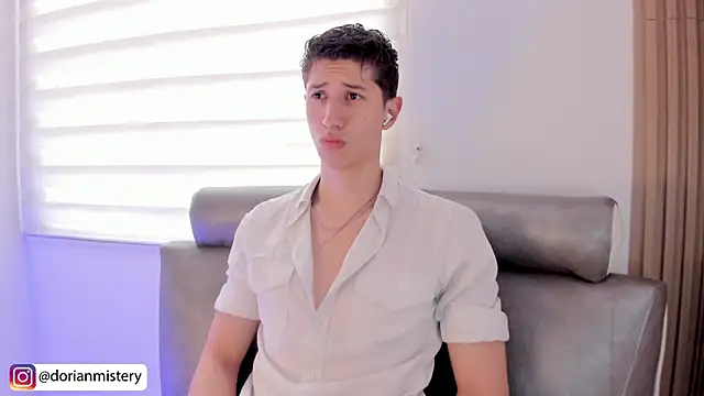 Chat XXX en directo de Dorianmistery2322_