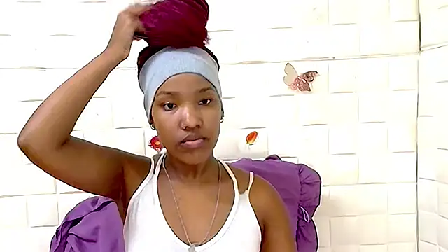 دردشة EroticSexyPrada الجنسية المباشرة