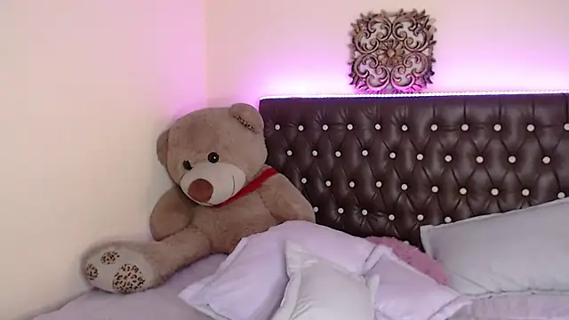 Chatroom XXX en direct de Celeste__London