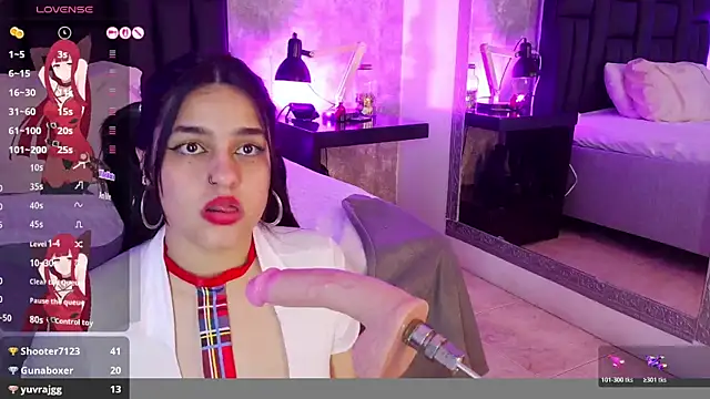 crystaldarliing's Live XXX Chat