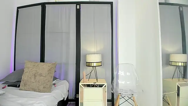 Czat XXX na żywo – niicole_steele_