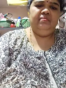 Chatroom XXX en direct de tamilthanushri